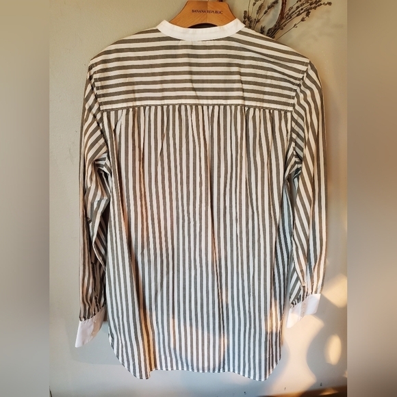 Landsend Long Button Down - Picture 6 of 8